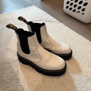 White Leather PlatformChelsea Boots